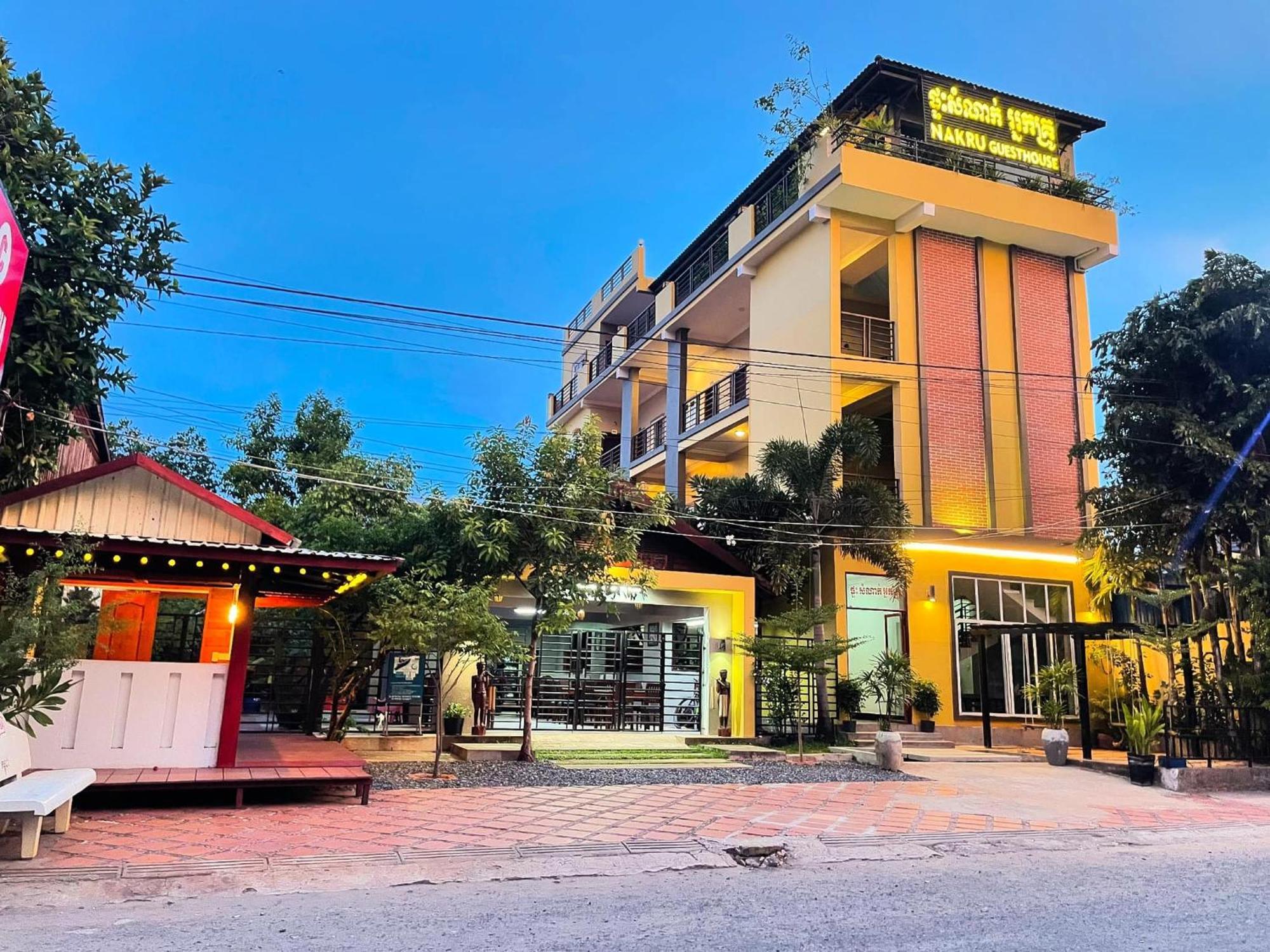 Neakru Guesthouse And Restaurant Kampot Eksteriør bilde