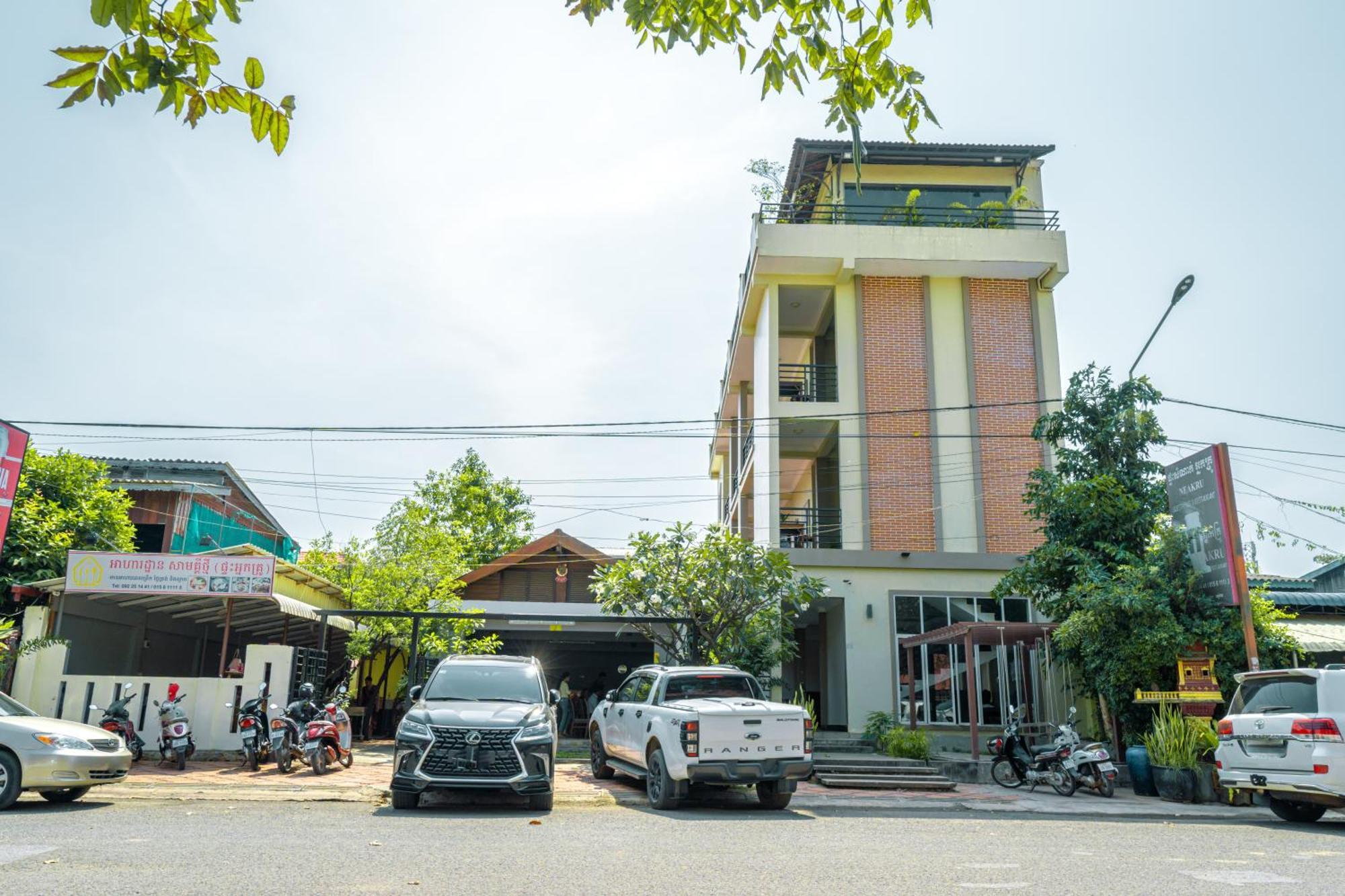 Neakru Guesthouse And Restaurant Kampot Eksteriør bilde