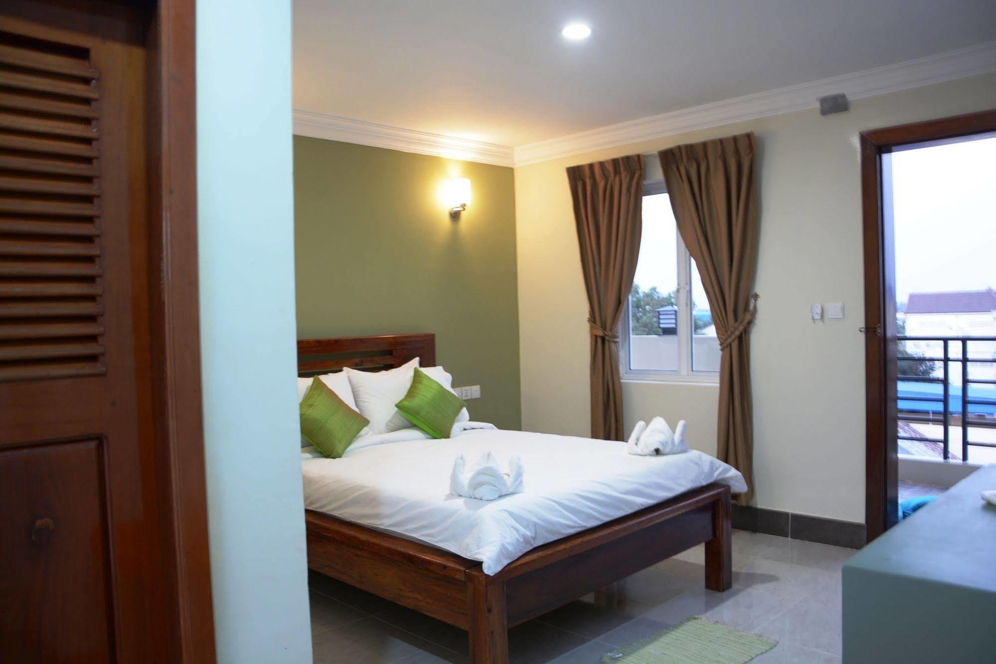 Neakru Guesthouse And Restaurant Kampot Eksteriør bilde