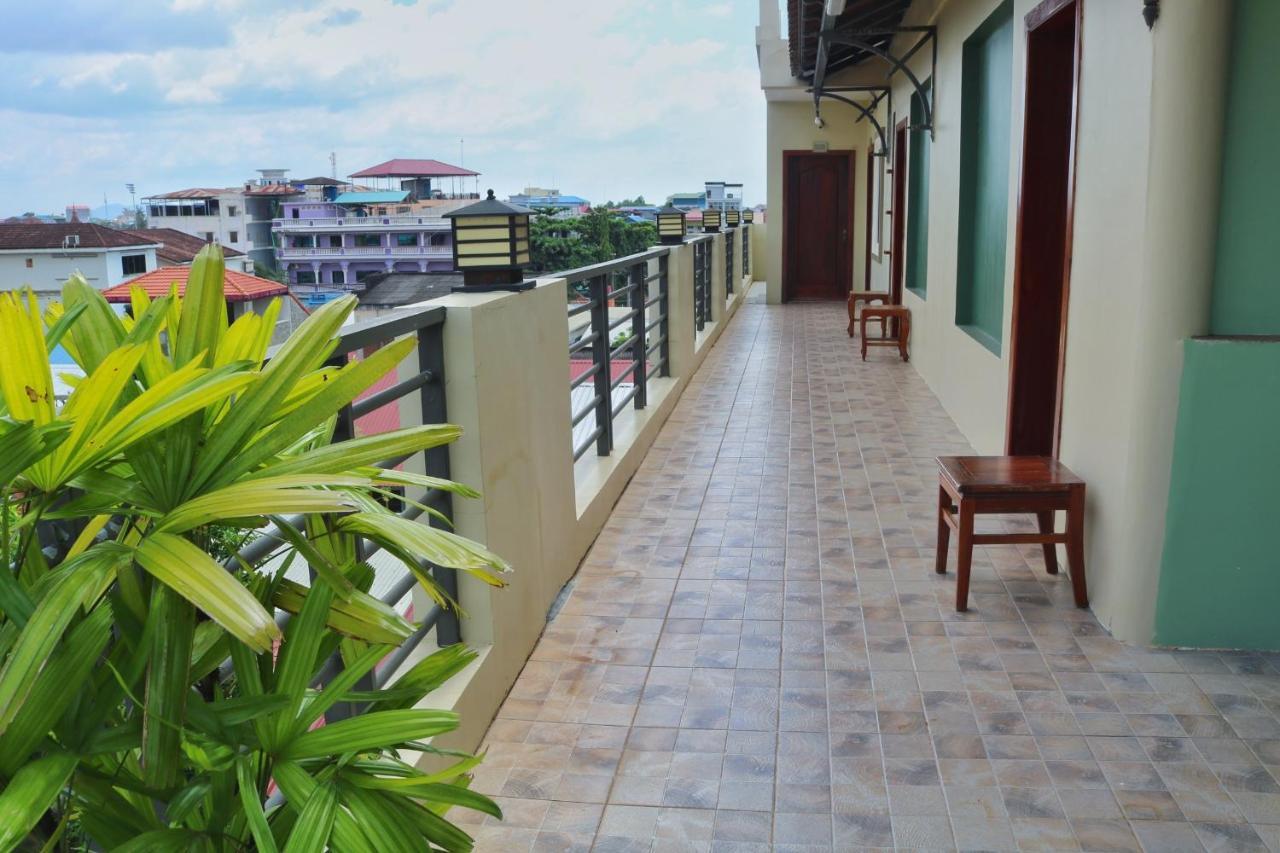 Neakru Guesthouse And Restaurant Kampot Eksteriør bilde