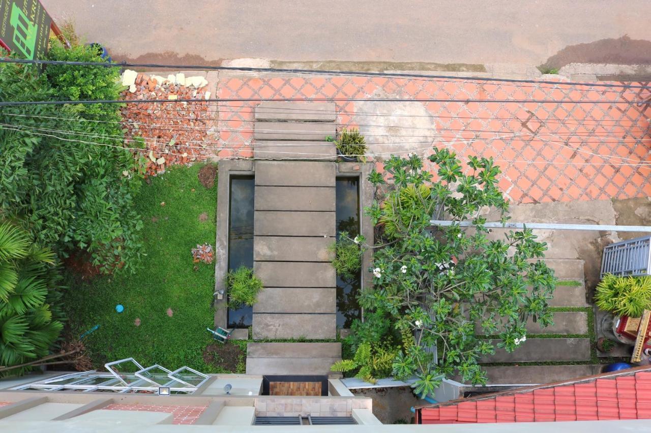 Neakru Guesthouse And Restaurant Kampot Eksteriør bilde